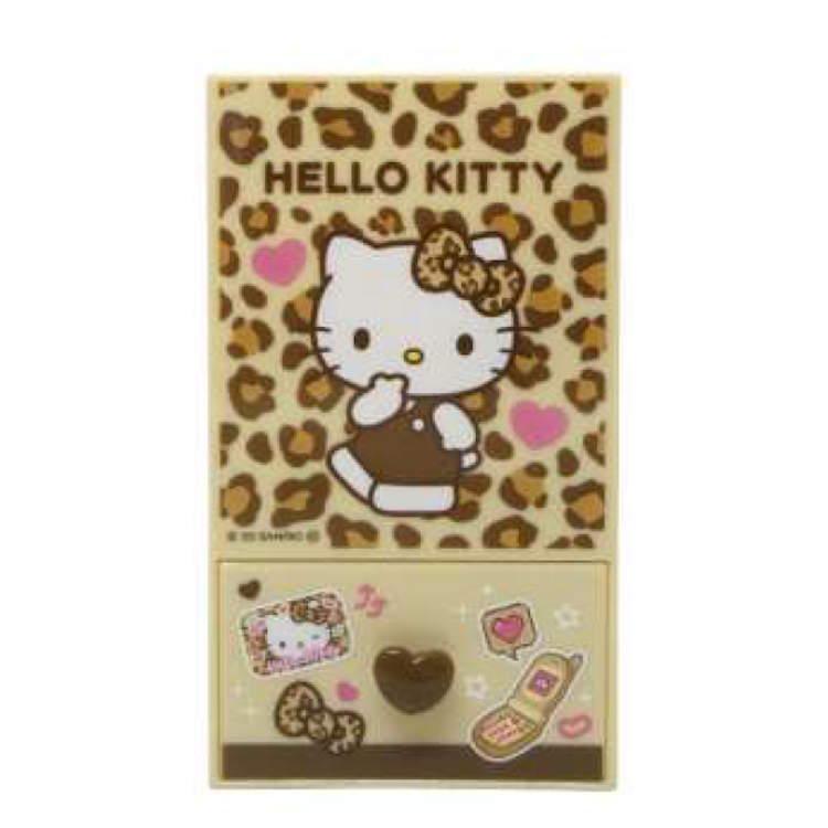 平成レトロ　ハローキティ ペンスタンド付きパタパタカレンダー♡ 平成レトロ感がたまらない。ハローキティの小物入れで収納もイマドキ カレンダー・スケジュール