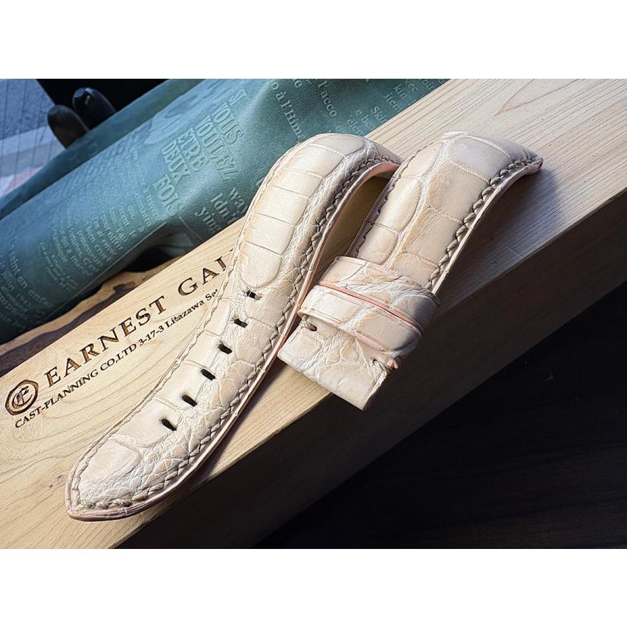 極上逸品！24mm生成りヌメクロコ、喉元ブラックジャック仕立て、Dバックル付き！ | OFFICINE PANERAI | 03