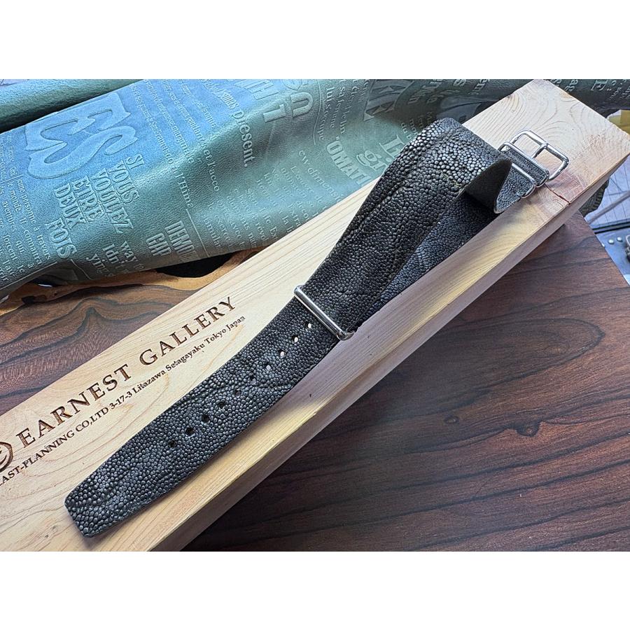 NATOタイプ、エレファント、グレージングブラック20mm、ステッチレス！ | ROLEX | 01