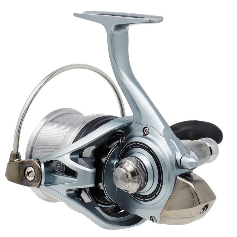 ダイワ(Daiwa) リール 18グランドサーフ25 06PE (スピニング ダイワ(Daiwa) リール 18グランドサーフ25 06PE (スピニング