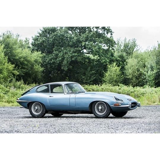 1/18 ジャガー Eタイプ クーペ メタリック ブルー Jaguar E Type Coupe