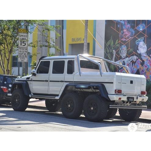 1/24 メルセデス ベンツ 6輪 ゲレンデ 白 ホワイト Mercedes G 63 AMG