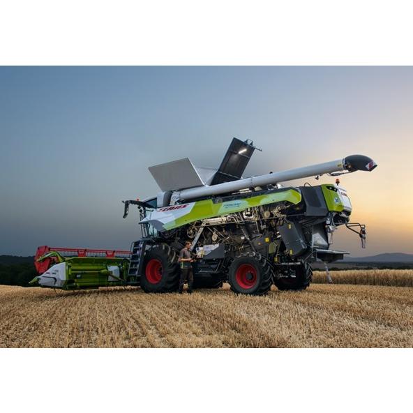 1/32 クラース トリオン モンタナ コンヴィオ Claas Trion Montana 720 Mahdrescher Convio 1080 1:32 新品 梱包サイズ140_2