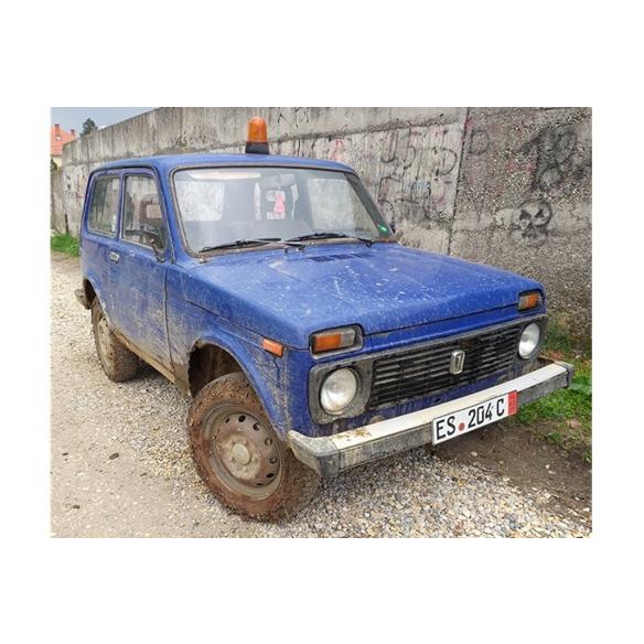 1/18 ラーダ ソ連 ソヴィエト ロシア ニーヴァ 青 ブルー MCG Lada