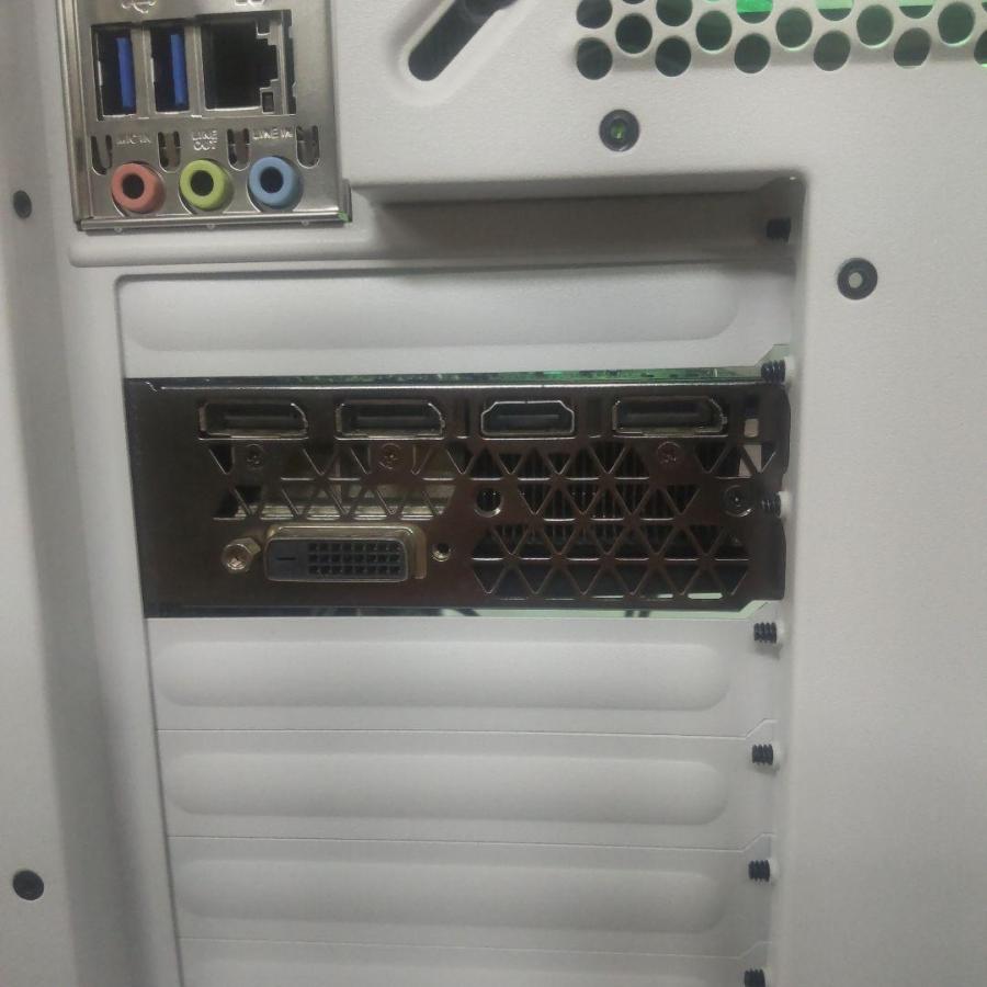 驚速M.2 大容量メモリ32GB GTX1070搭載ゲーミングパソコンの画像
