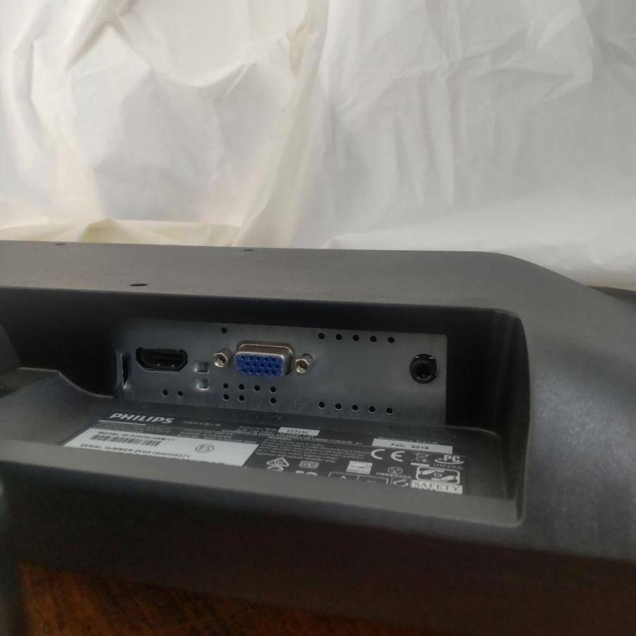 中古モニター PHILIPS 223V5L HDMI接続できます PHILIPS - 中古モニター PHILIPS 223V5L HDMI接続できますの通販 by