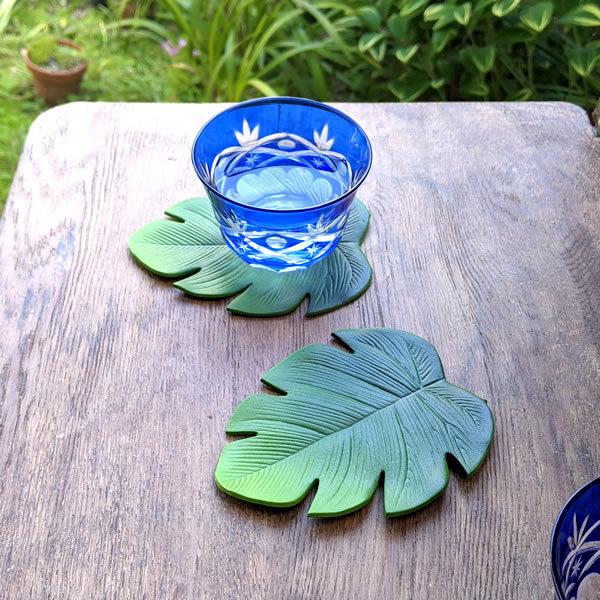 南国風 葉っぱのコースター |  | 08