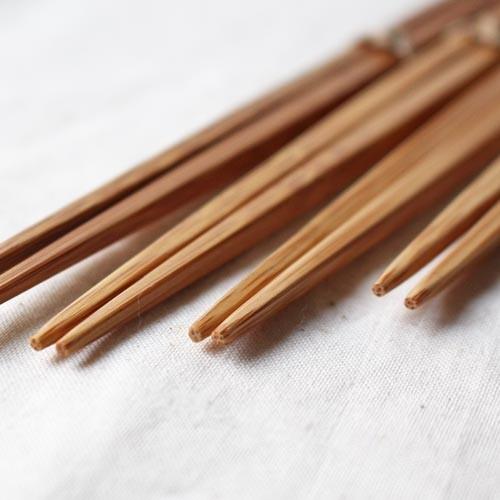 竹箸 塗り分け箸 青/緑/赤/黒 23.5cm 国産孟宗竹 持ち心地しっかり 日本製 |  | 07