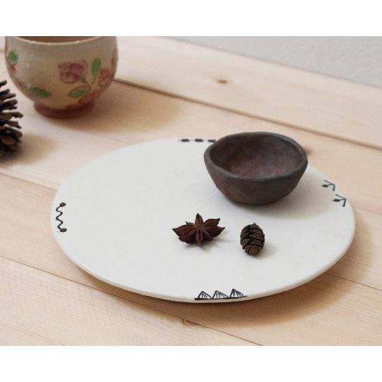 絵付 丸皿 白 フラットプレート 21cm 大皿 食器 陶器 廣川みのり : さ