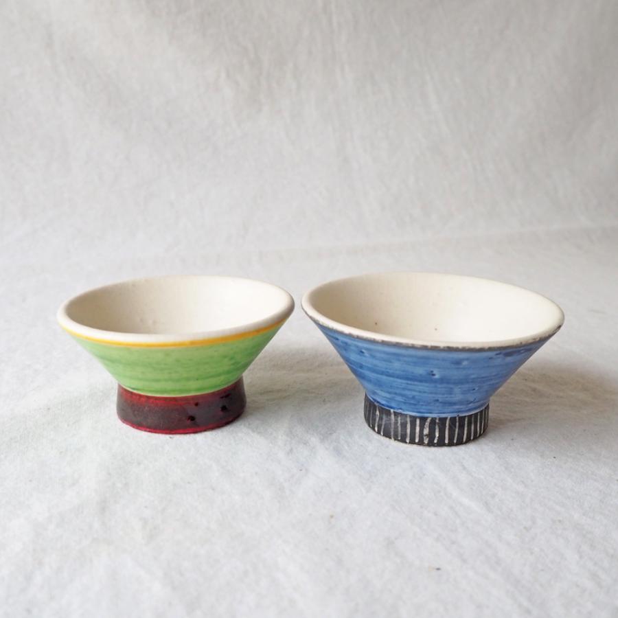 お猪口 ぐい呑み 盃 黄緑/青 手作り 廣川みのり 酒器 陶器 ポップ