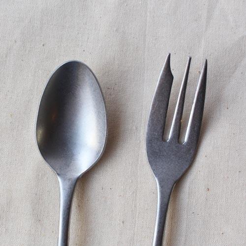 ステンレス スモーキーカラー マット グレイ ティースプーン135mm ケーキフォーク140mm 日本製 ダメージ加工 おしゃれ |  | 04