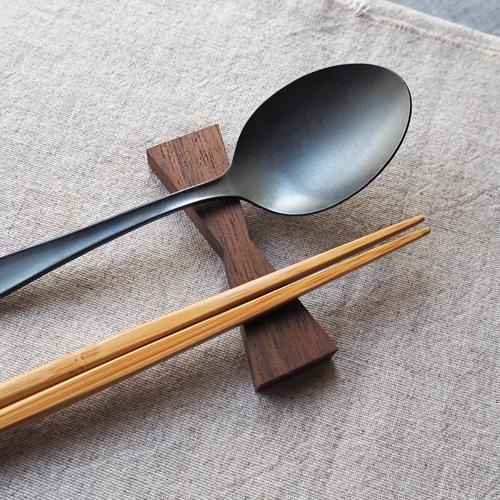 蝶ちぎり カトラリーレスト 木製 オイル仕上げ 箸置き 甲斐幸太郎