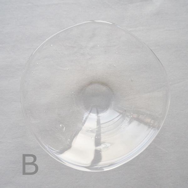 ガラス小鉢 透明 丸皿 ミルキーウェイ φ11cm tonari 吹きガラス 手作り かわいい |  | 05