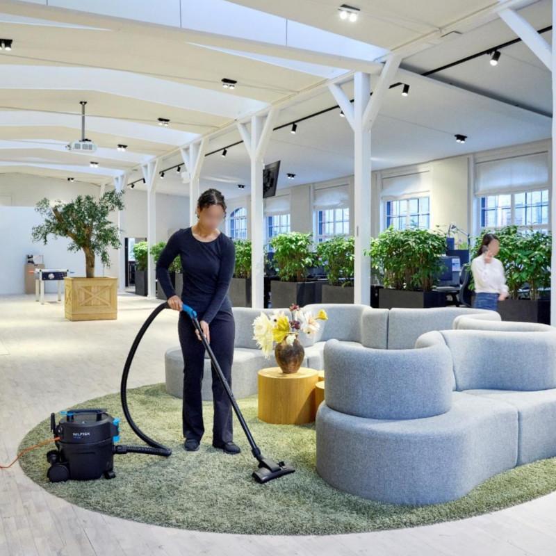 ニルフィスク Nilfisk ペンギンワックス ドライバキューム VP300R 009436 | ペンギンワックス | 01