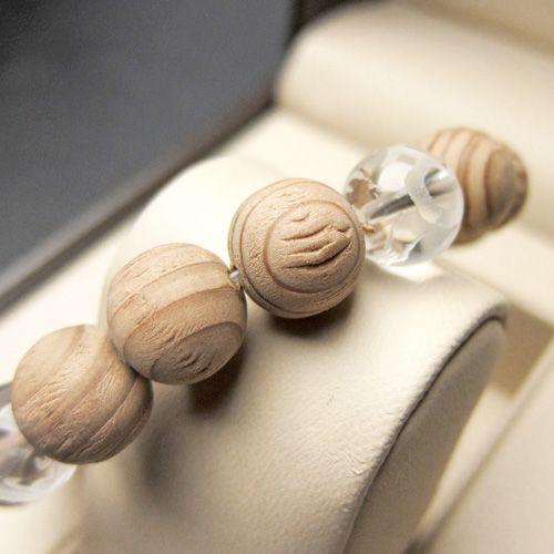 パワーストーン 数量限定入荷 保証書 屋久杉 ブレスレット 四神模様入り水晶 ギャランティーカード付12mm玉 屋久島 縄文杉 数珠 世界遺産 メール便不可 |  | 01