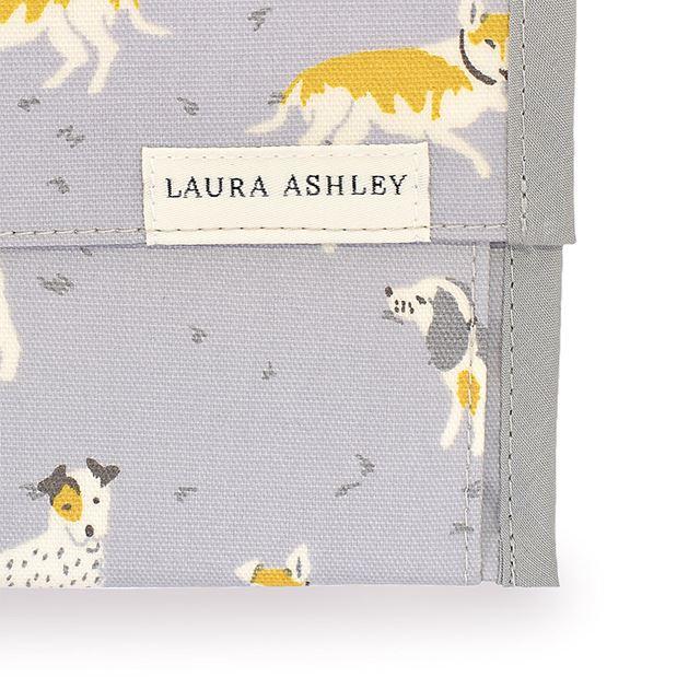 LAURA ASHLEY（ローラアシュレイ） 抗菌マスクケース ダブルポケット
