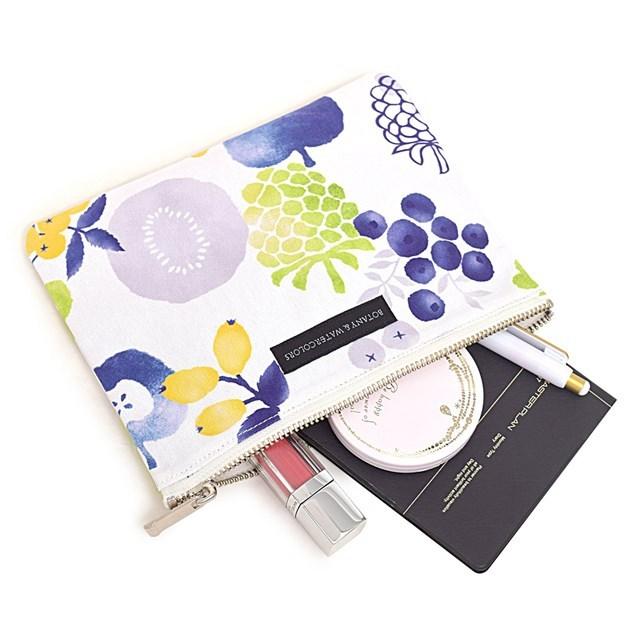フラットポーチ フルーツインブルーム レディース ポーチ 化粧品入れ 小物入れ ゆうパケット配送 |  | 02