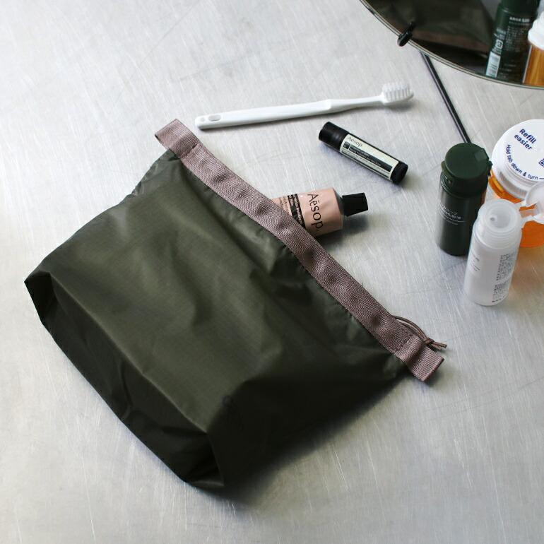 ポーチ トラベル 旅行 洗面 耐水 ナイロンイギリス cabin zero キャビンゼロ ULTRALIGHT WASH POUCH 3.5L ABSOLUTE BLACK ブラック | cabin zero | 09