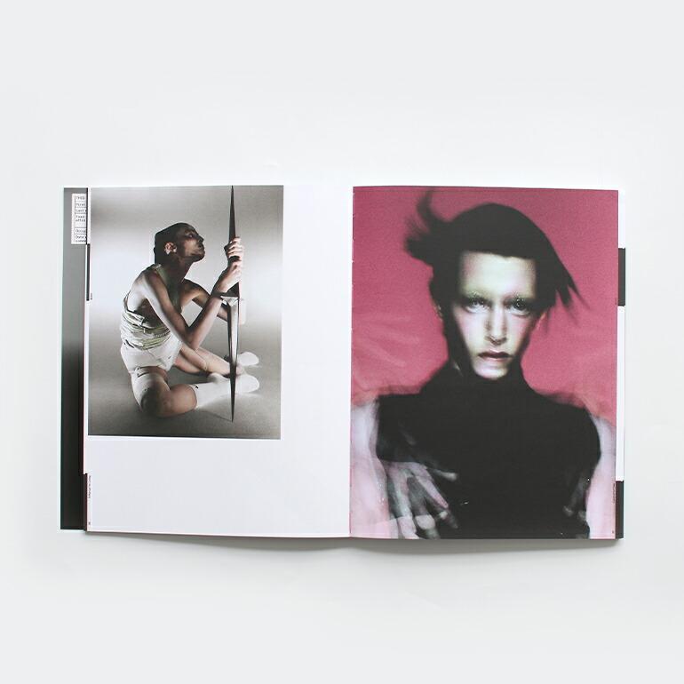 NIKE ナイキ アートブック A MANUAL FOR LIVING CURATED FOR NIKE | ブランド登録なし | 03
