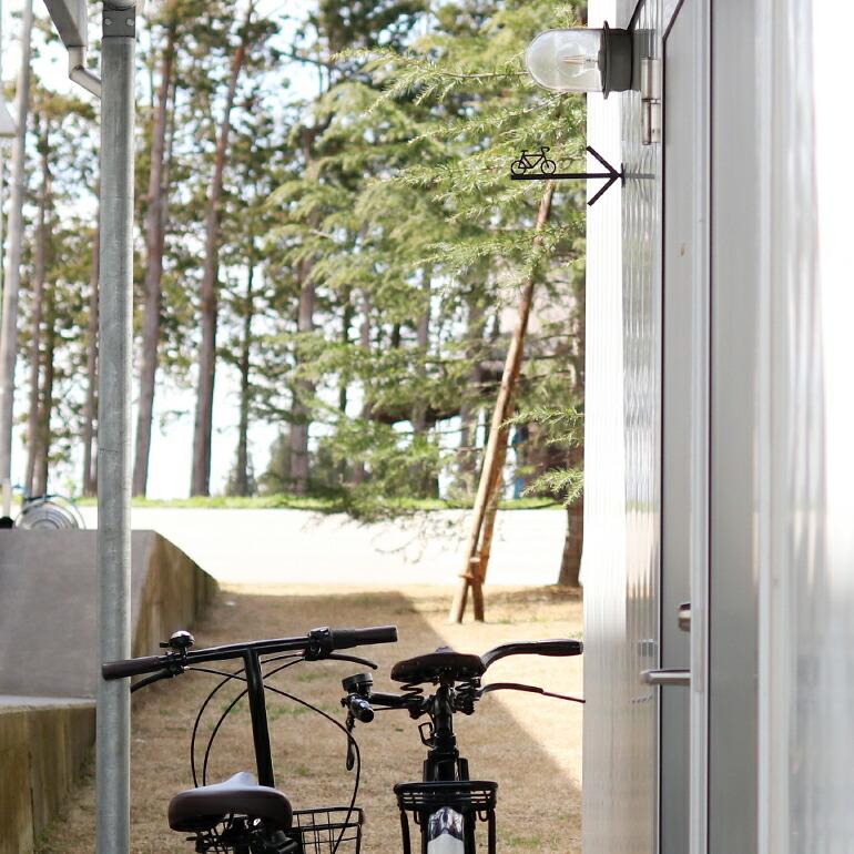矢印板 看板 案内標識 アローサイン 駐輪場 自転車 アイアン 鉄 オフィス 店舗 ディスプレイ SIKAKU シカク ARROW SIGN BICYCLE | ブランド登録なし | 01