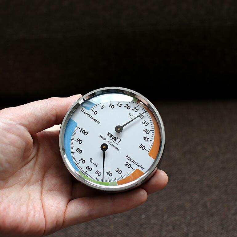 温湿度計 アナログ メタルリング クローム 壁掛け コンパクト ドイツ TFA Analogue thermo-hygrometer with metal ring 45.2040.42 | ブランド登録なし | 02
