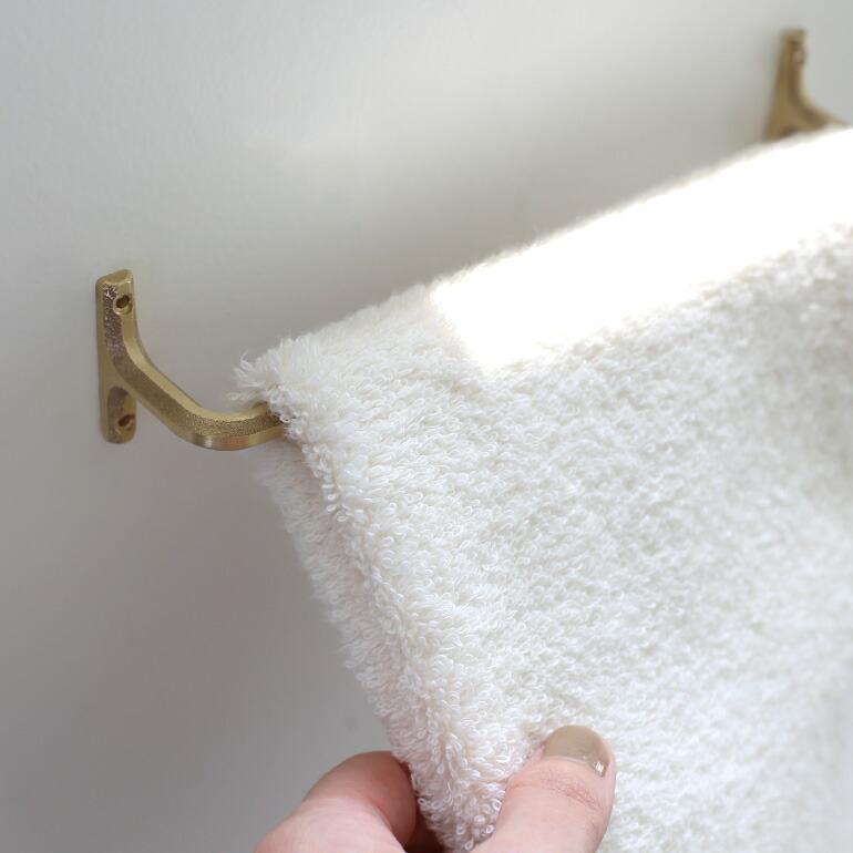 タオルハンガー 小 ネジ長 フタガミ 真鍮 壁付け おしゃれ FUTAGAMI 日本製 | FUTAGAMI | 02