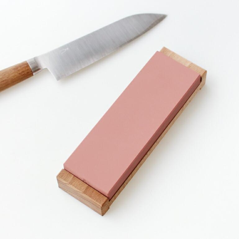 砥石 赤 包丁砥ぎ 砥石台付 中砥石 中研ぎ 家庭用 基本 セット 説明書 新潟県三条市 タダフサ | 中川政七商店