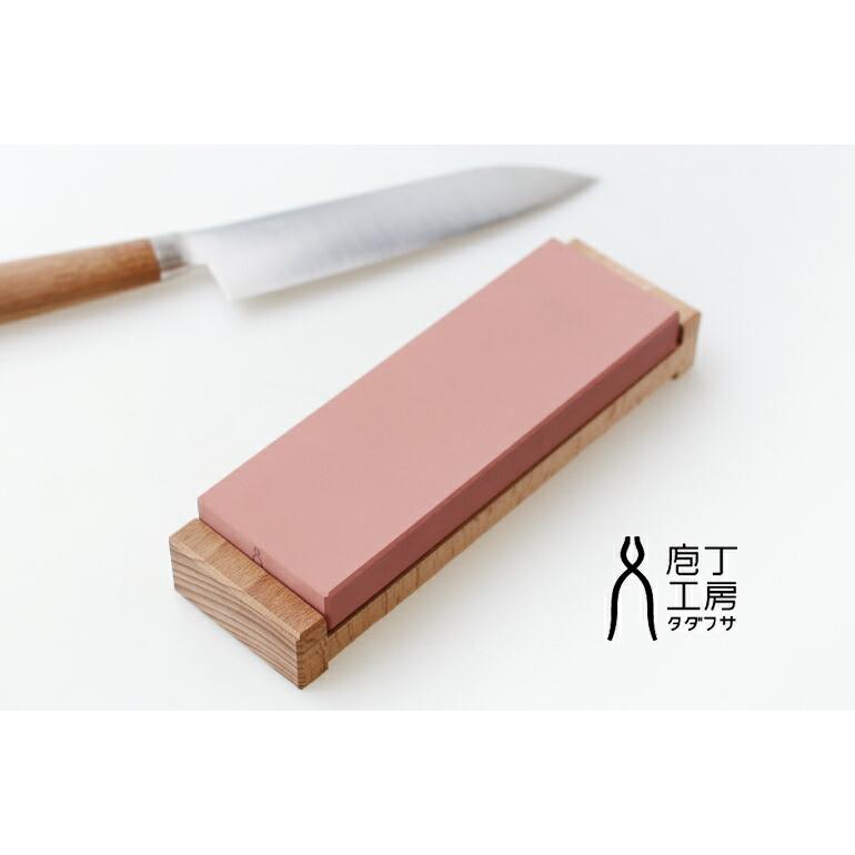 砥石 赤 包丁砥ぎ 砥石台付 中砥石 中研ぎ 家庭用 基本 セット 説明書 新潟県三条市 タダフサ | 中川政七商店 | 01