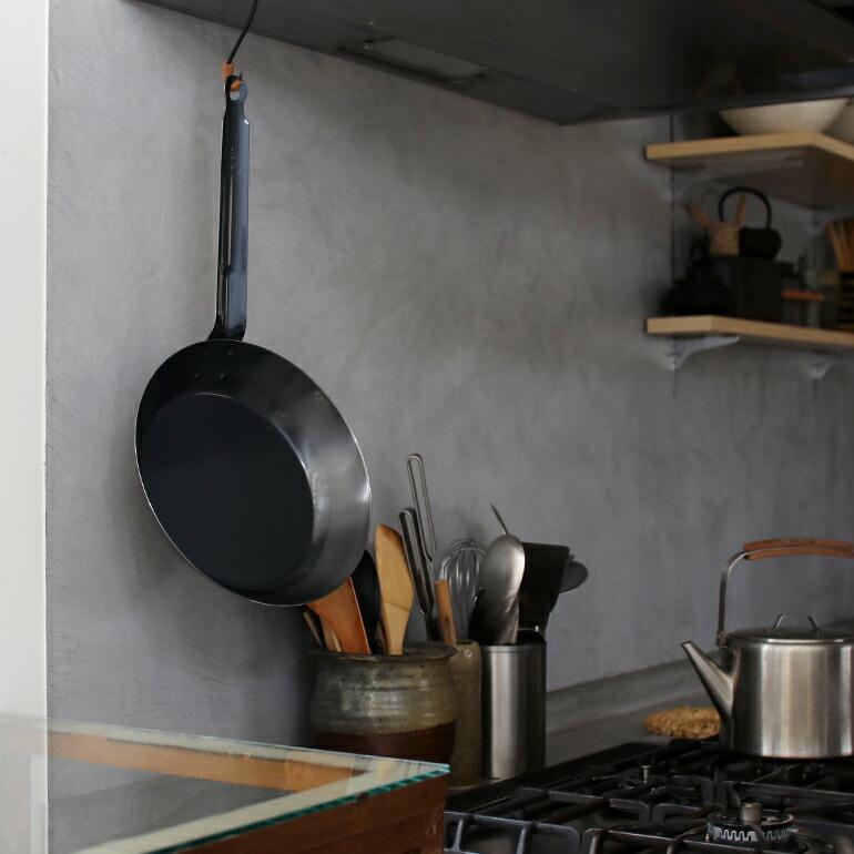 フライパン 26cm 鉄製 調理道具 日本製 ブラックピーマン 工房アイザワ | 工房アイザワ | 05