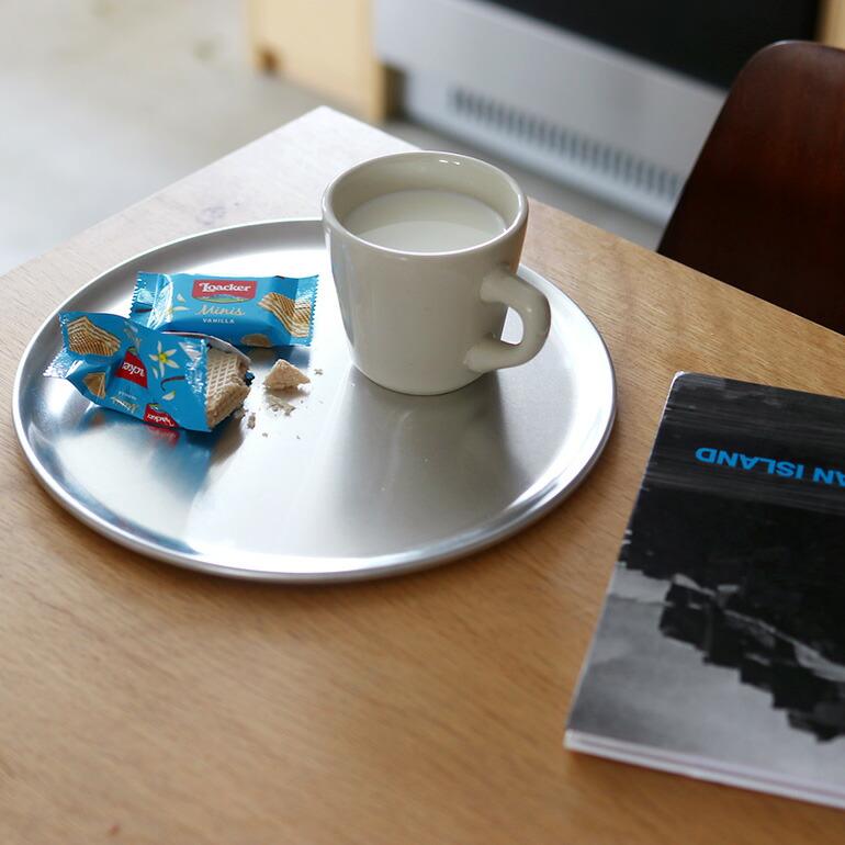 トレイ アルミ 円形 シンプル シルバー PUEBCO プエブコ ALUMINIUM ROUND TRAY Φ10" 25cm  食器 お盆 アクセサリー ディスプレイ | PUEBCO | 01