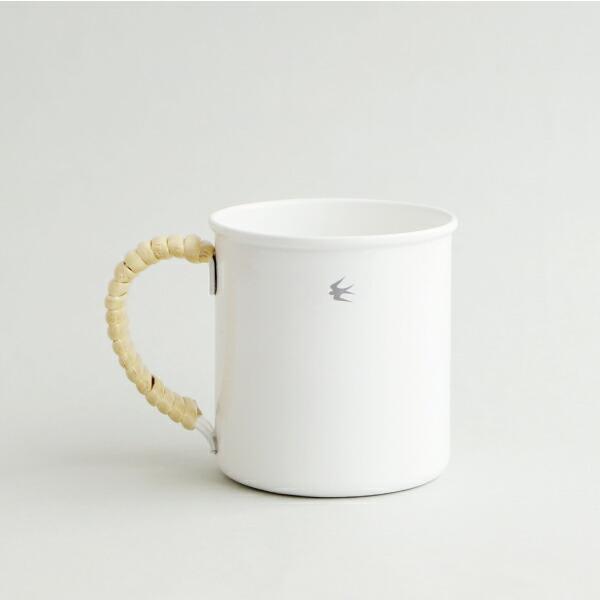 マグカップ コーヒーカップ 琺瑯 ホーロー 持ち手 ラタン 籐 300ml ホワイト ツバメ グローカルスタンダードプロダクツ M | GLOCAL STANDARD PRODUCTS