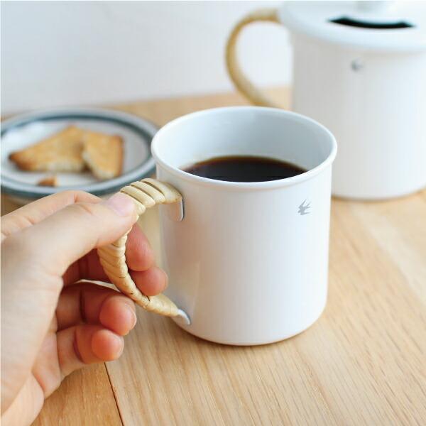 マグカップ コーヒーカップ 琺瑯 ホーロー 持ち手 ラタン 籐 300ml ホワイト ツバメ グローカルスタンダードプロダクツ M | GLOCAL STANDARD PRODUCTS | 02