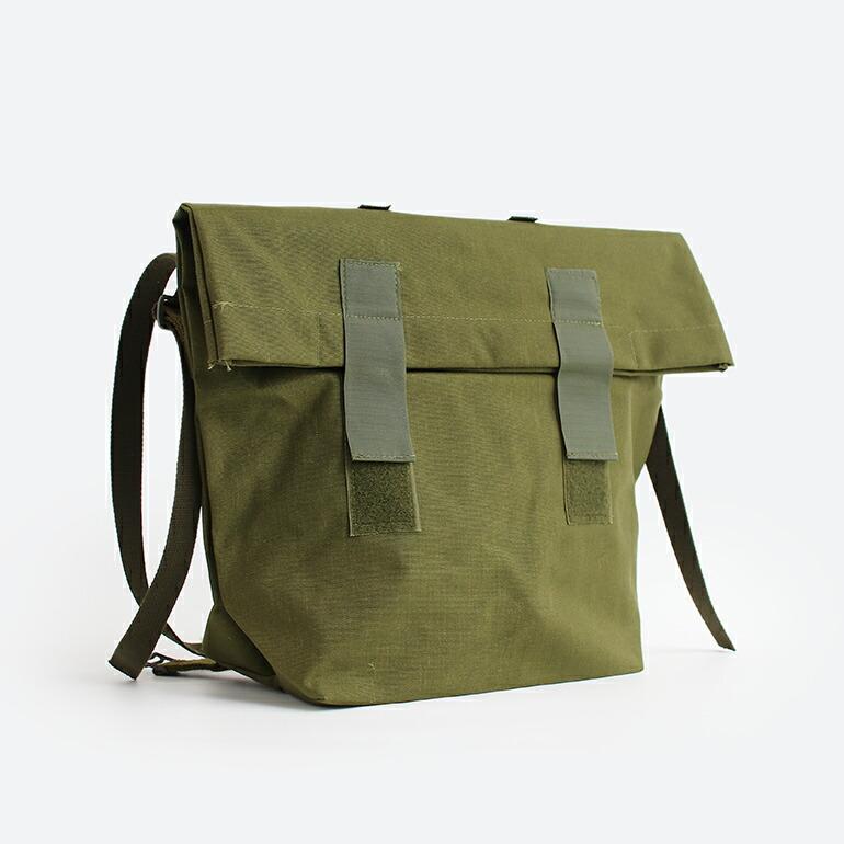 軍放出品 メッセンジャーバッグ ショルダーバッグ デンマーク軍  デッドストック オリーブドラブ A4 ナイロン (ストラップUSED) | ブランド登録なし