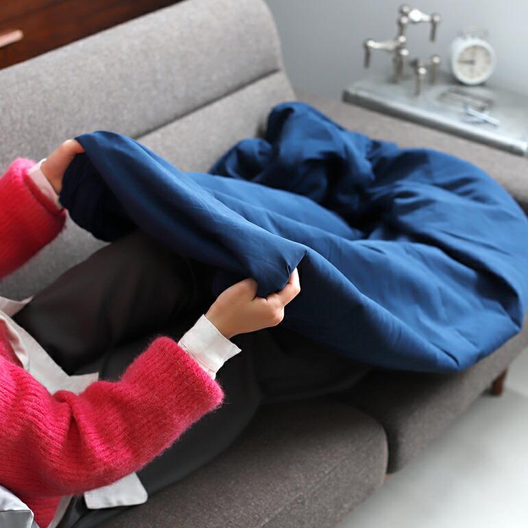 ブランケット 中綿入り 毛布 膝掛け 羽織 寝具 軽量 保温 防寒 リサイクル素材 大判 120×180cm お家洗濯 航空機内具 ドイツ DETAIL アップグレード BLANKET BC | DETAIL | 05