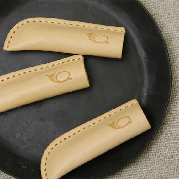 鉛筆キャップ 革 8B鉛筆用 ヌメ革  ペンシルキャップ  レザー ホルンマーク げっこうそうがざいてん 月光荘画材店 | ブランド登録なし | 02