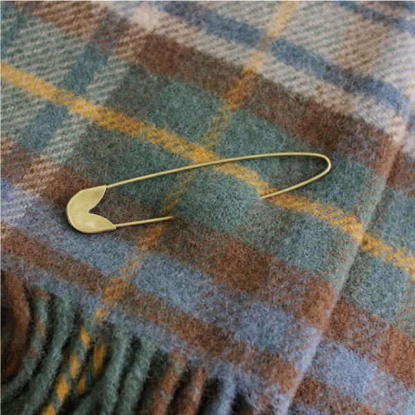 キルトピン 真鍮 ブラス ゴールド fog フォグ セイフティピン Mサイズ  ブローチ ストール マフラー ショール | fog linen work | 02