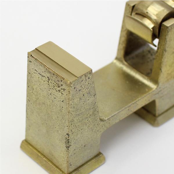 テープカッター 鋳肌 小 真鍮 テープディスペンサー 小巻テープ マスキングテープ 鋳物 鋳肌 二上 日本製 インテリア フタガミ FUTAGAMI | FUTAGAMI | 02