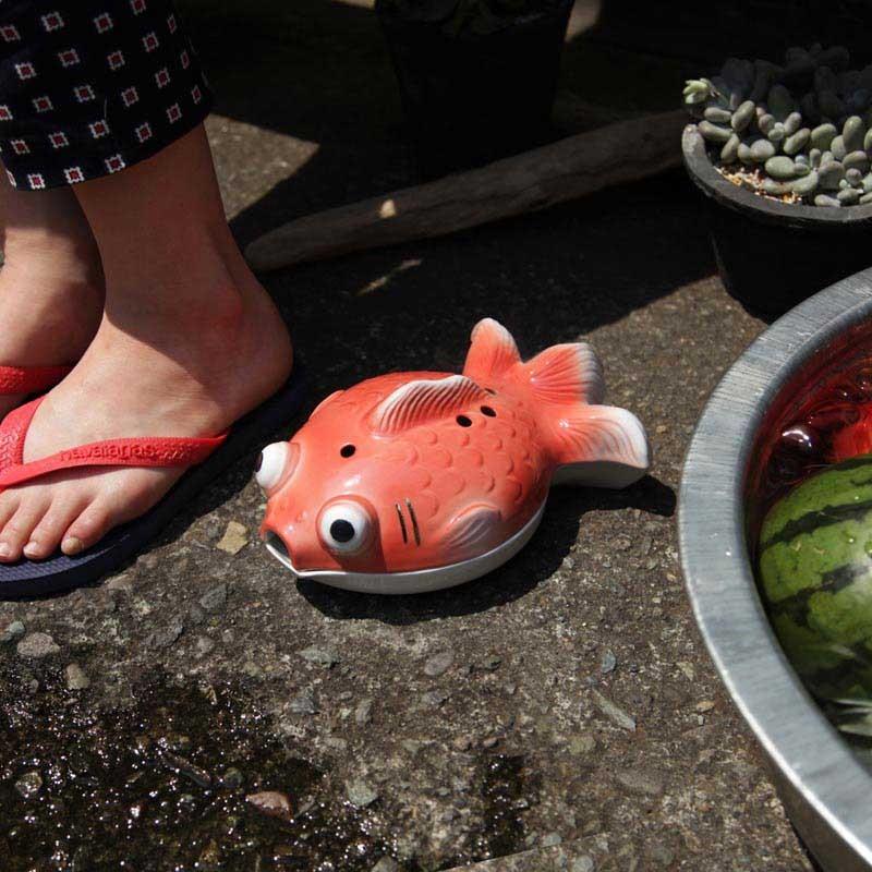 蚊取り線香入れ amabro KAYARI 金魚 磁器 蚊遣り 蚊やり器 蚊遣り アマブロ カヤリ レッド |  | 01