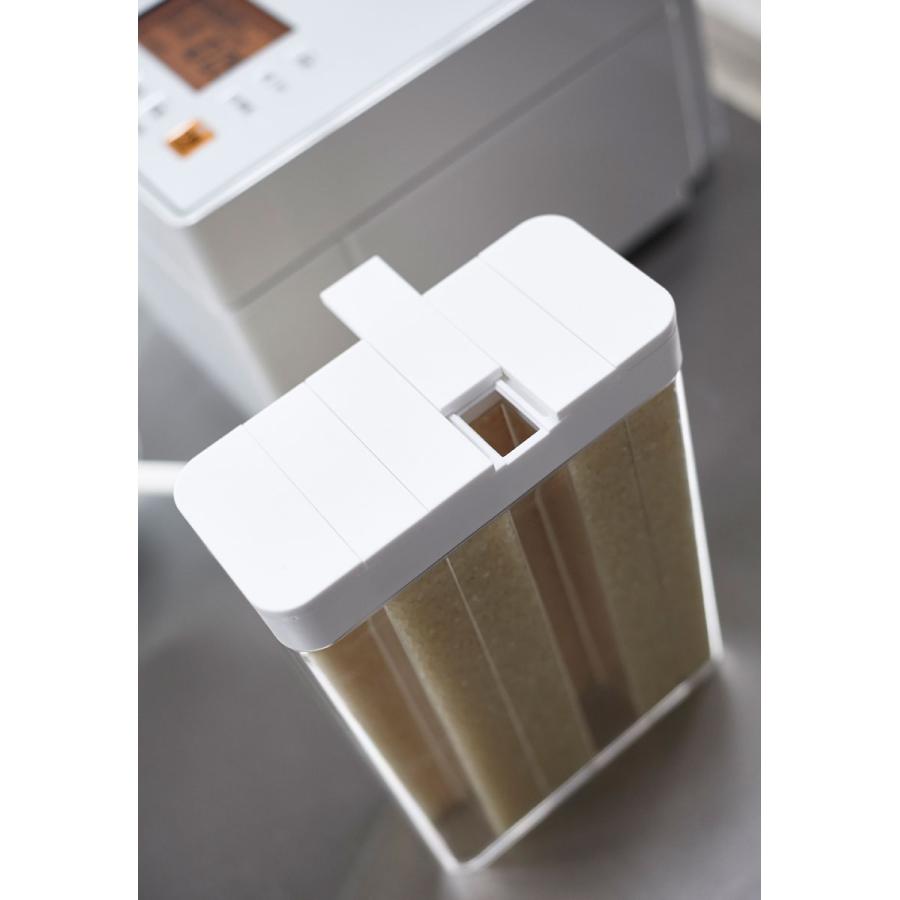 米びつ 正規品 TOWER タワー 1合分別 冷蔵庫用米びつ 野菜室 スリム 簡単軽量 便利 機能的 ライスストッカー 冷蔵庫収納 山崎実業 ホワイト | tower | 10