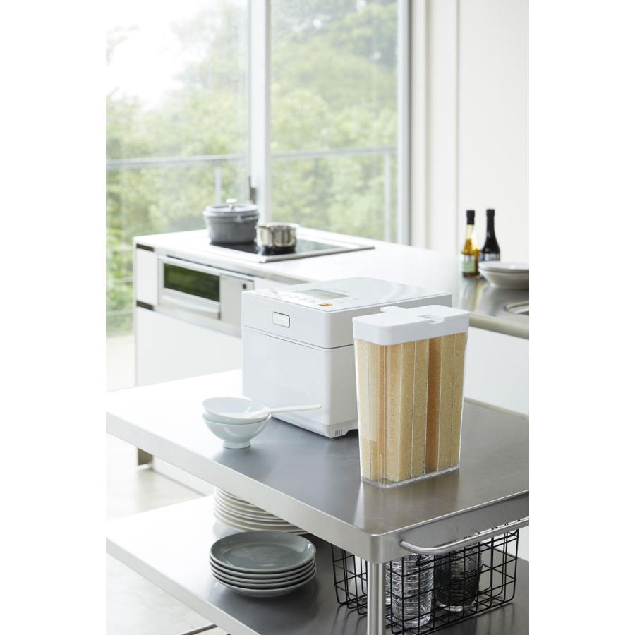 米びつ 正規品 TOWER タワー 1合分別 冷蔵庫用米びつ 野菜室 スリム 簡単軽量 便利 機能的 ライスストッカー 冷蔵庫収納 山崎実業 ホワイト | tower | 04