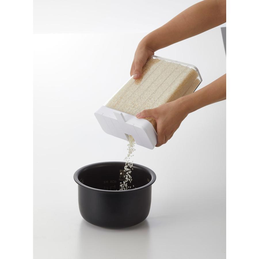 米びつ 正規品 TOWER タワー 1合分別 冷蔵庫用米びつ 野菜室 スリム 簡単軽量 便利 機能的 ライスストッカー 冷蔵庫収納 山崎実業 ホワイト | tower | 07