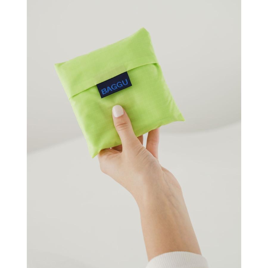 エコバッグ BAGGU 正規品 STANDARD BAGGU 無地シリーズ 定番サイズ 折りたたみ ショッピングバッグ バグゥ ライムグリーン | BAGGU | 03