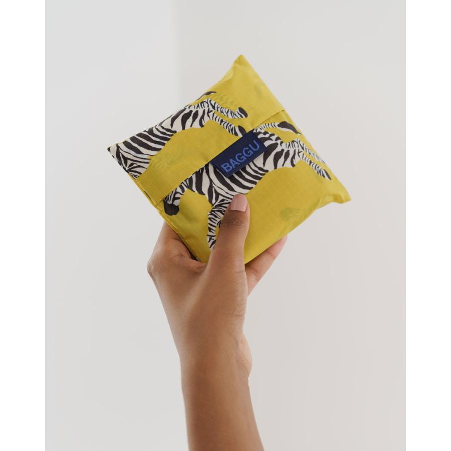 エコバッグ BAGGU 正規品 STANDARD BAGGU レジ袋 コンパクト ポーチ付き 折りたたみ ショッピングバッグ バグゥ ゼブラ | BAGGU | 04