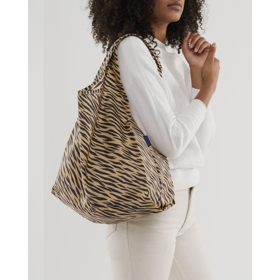 エコバッグ BAGGU 正規品 STANDARD BAGGU レジ袋 コンパクト ポーチ付き 折りたたみ ショッピングバッグ バグゥ タイガーストライプ | BAGGU | 02