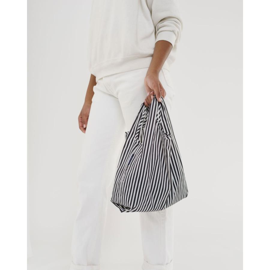 エコバッグ BAGGU 正規品 BABY BAGGU レジ袋 ポーチ付き 小さめサイズ 折りたたみ ショッピングバッグ バグゥ ストライプ ブラックxホワイト | BAGGU | 02