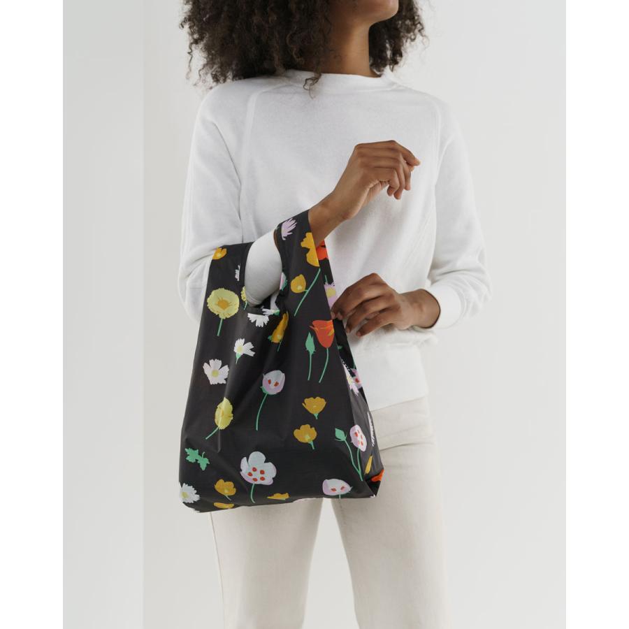 エコバッグ BAGGU 正規品 BABY BAGGU レジ袋 ポーチ付き 小さめサイズ 折りたたみ ショッピングバッグ バグゥ ブラックワイルドフラワー | BAGGU | 01