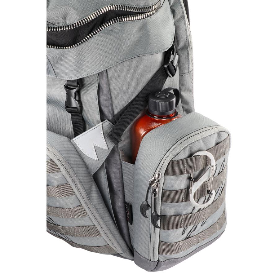 リュック MORN CREATIONS ティラノサウルスバックパック Lサイズ 肉食恐竜 パッド付き 反射板付き メンズ 男性用 通勤 通学 モーンクリエイションズ グレー |  | 07