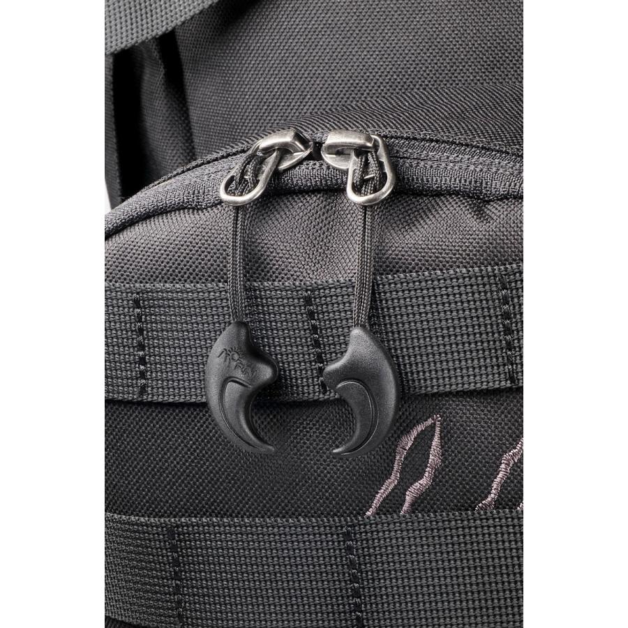 リュック MORN CREATIONS ティラノサウルスバックパック Lサイズ 肉食恐竜 パッド付き 反射板付き メンズ 男性用 通勤 通学 モーンクリエイションズ ブラック |  | 08