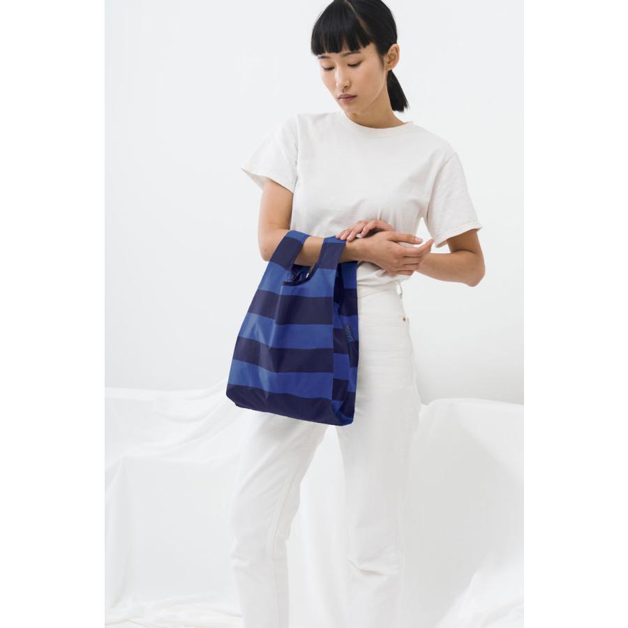 エコバッグ BAGGU 正規品 BABY BAGGU 復刻モデル レジ袋 ポーチ付き 小さめ シンプル 折りたたみ ショッピングバッグ バグゥ ブルーストライプ | BAGGU | 01