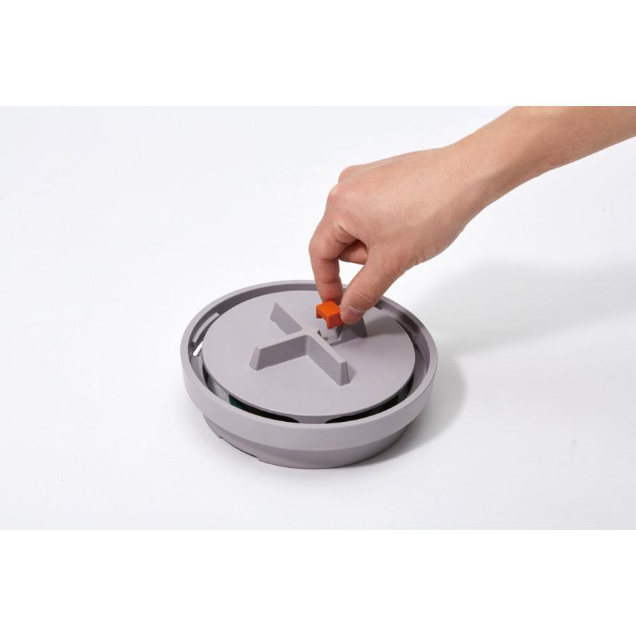 蚊取り線香入れ ideaco Kayari Manhole おしゃれ 不燃ガラスファイバーシート付き 蚊遣り 蚊やり器 イデアコ マットモスグリーン |  | 06